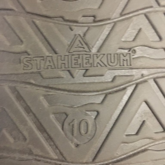 Staheekum Women's Cozy Slide Slipper, Wheat, Size 10 - Picture 4 of 4